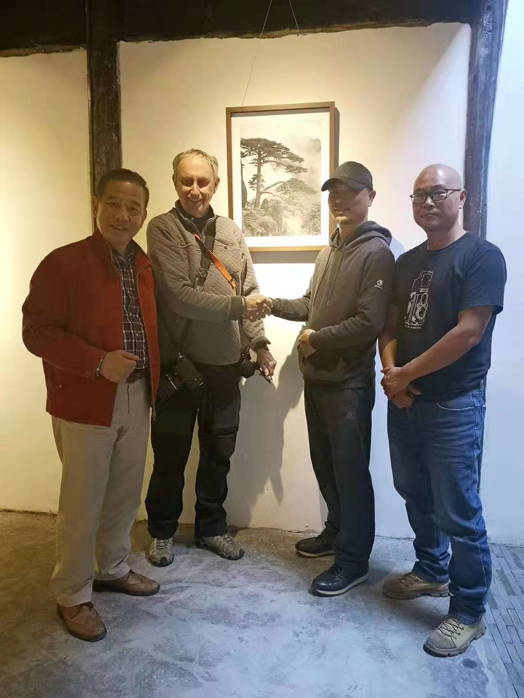 杭州佰年古樹茶業有限公司與國際攝影協會的一次影像藝術與茶文化的交流